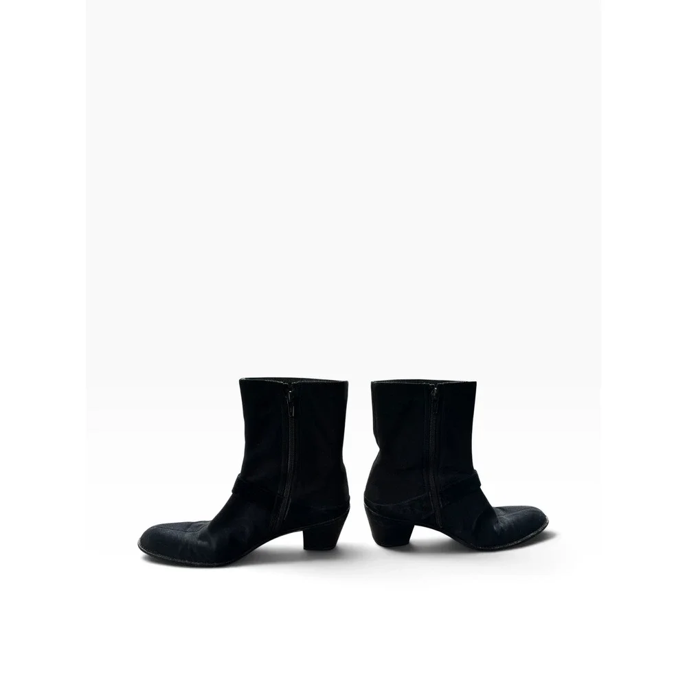 Stuart Weitzman elevate your